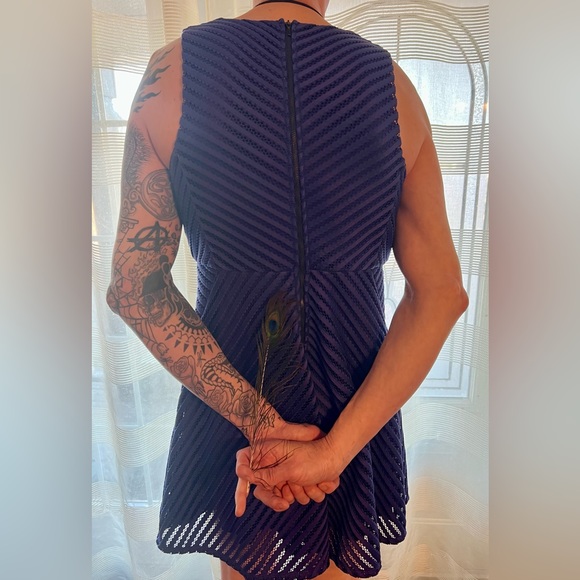 MASSIMO, Royal Blue, Sleeveless, V-Neck, Mid-Thigh Dress, Women’s Size L. - Picture 8 of 8